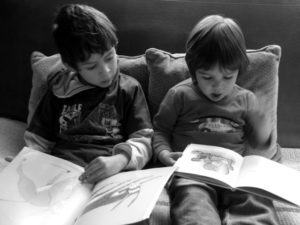 chlidren reading