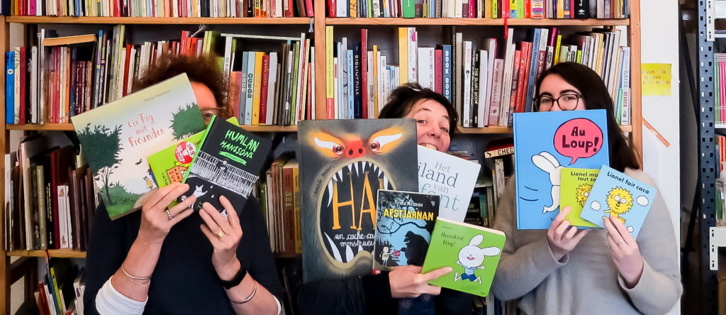 Julia, Rachel and Emma with 2022 books